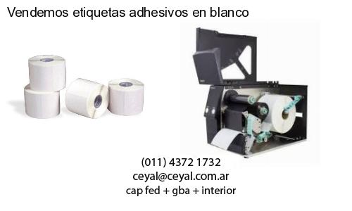 Vendemos etiquetas adhesivos en blanco