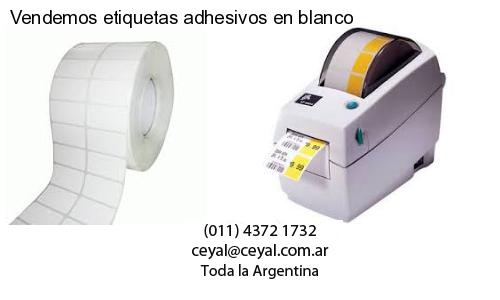 Vendemos etiquetas adhesivos en blanco